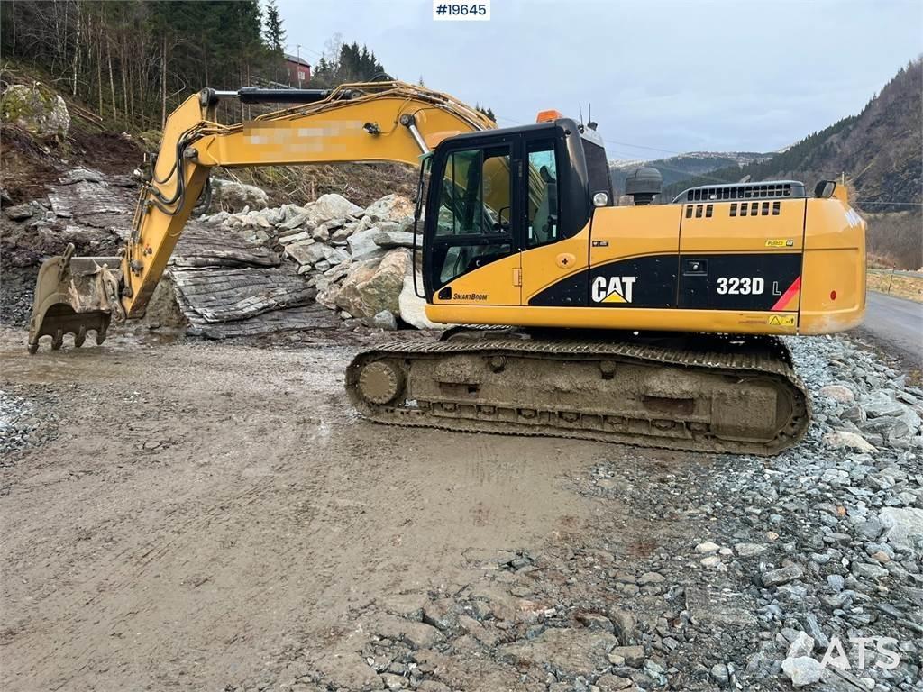 CAT 323D Telakaivukoneet