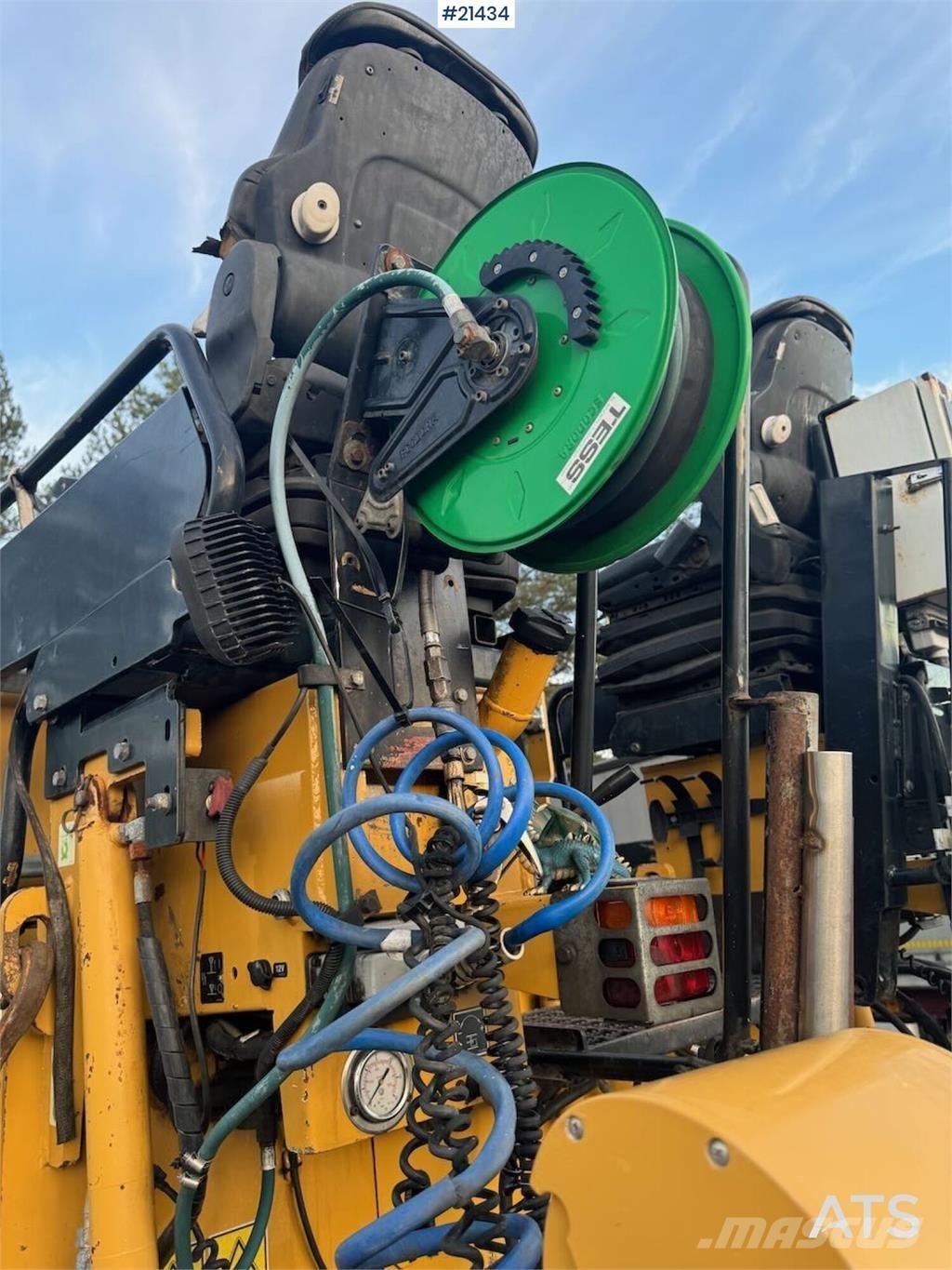 CAT AP 300 Asfalttikoneet