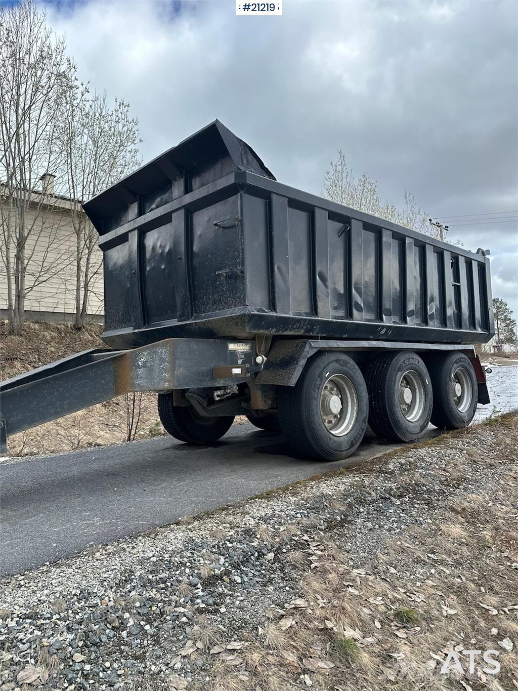 Engen Trailer Sora- ja kippiperävaunut