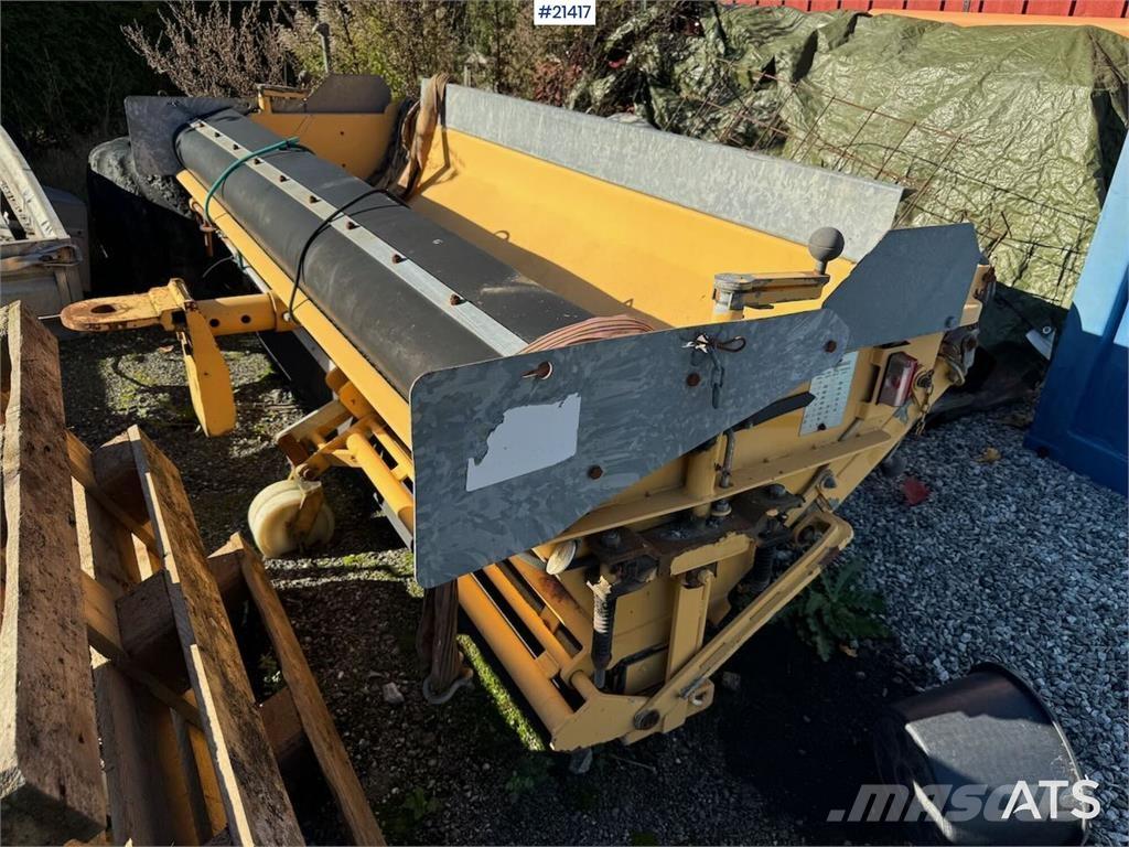 Falköping litter box Muut