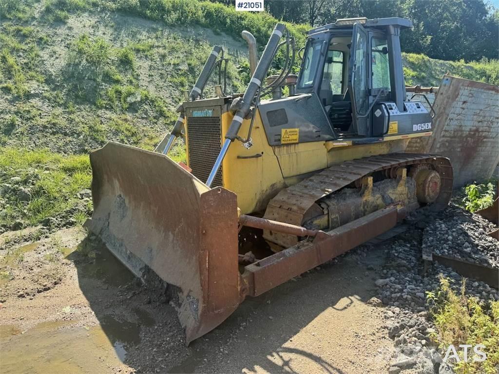 Komatsu D65EX Dozer Telaketjupuskutraktorit