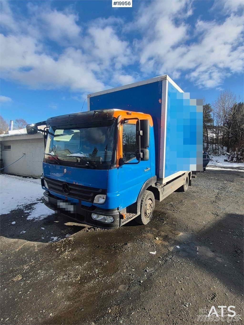 Mercedes-Benz 818 Umpikorikuorma-autot