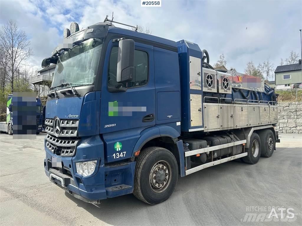 Mercedes-Benz Arocs Tienhoitoautot