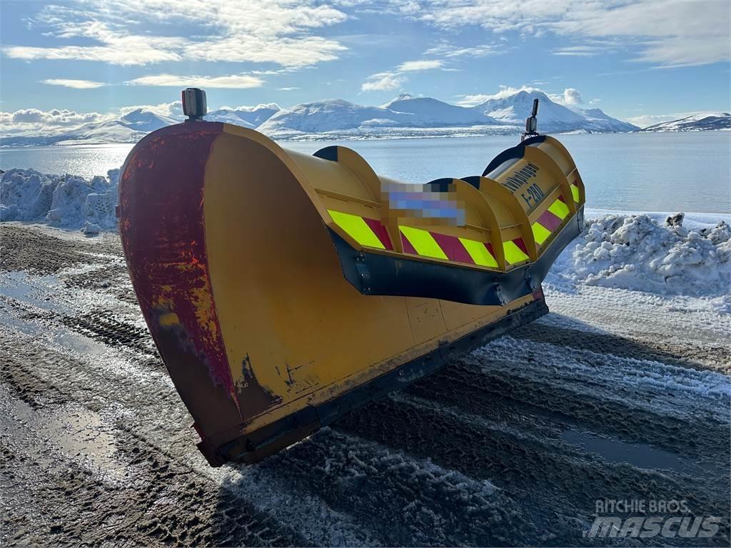  Saltvikplogen F-280 Muut koneet
