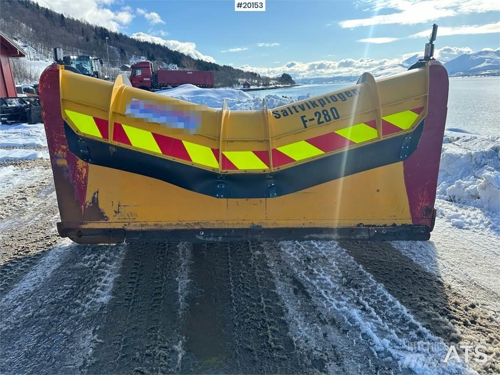  Saltvikplogen F-280 Muut koneet