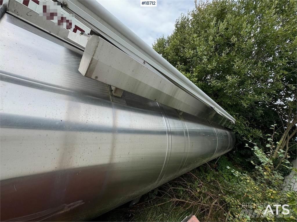  Tank on hook frame. Muut