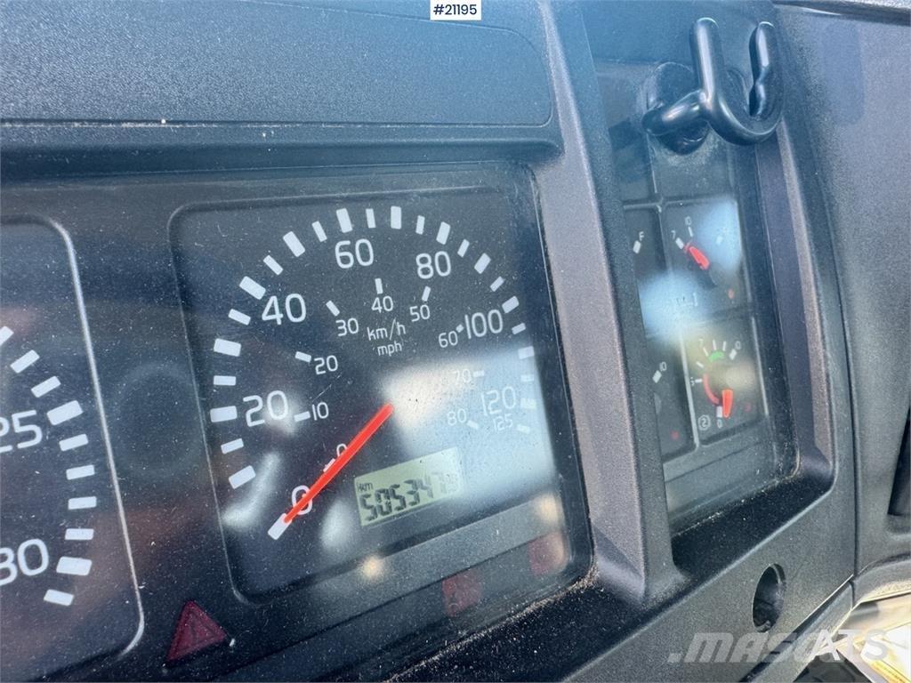 Volvo FL250 Truck. Lava-kuorma-autot