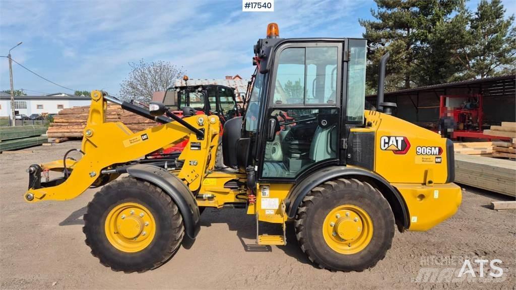 CAT 906M Pyöräkuormaajat