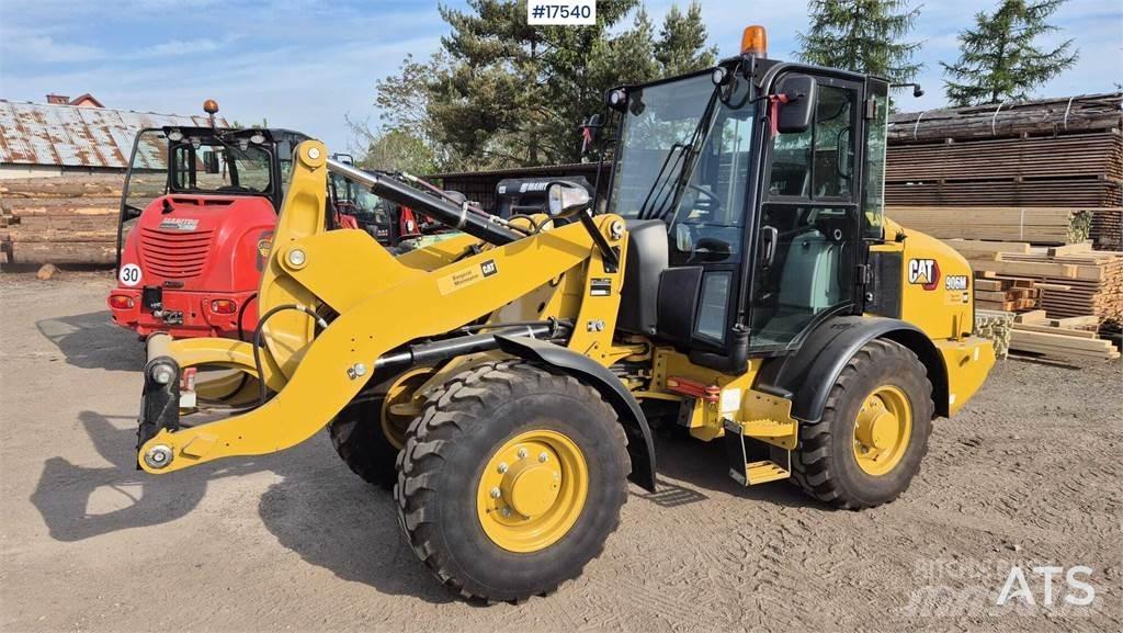 CAT 906M Pyöräkuormaajat