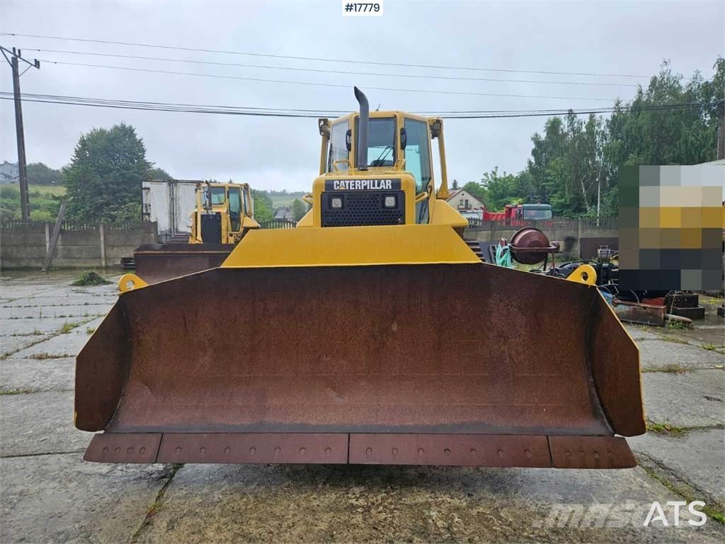 CAT D6NC Telaketjupuskutraktorit