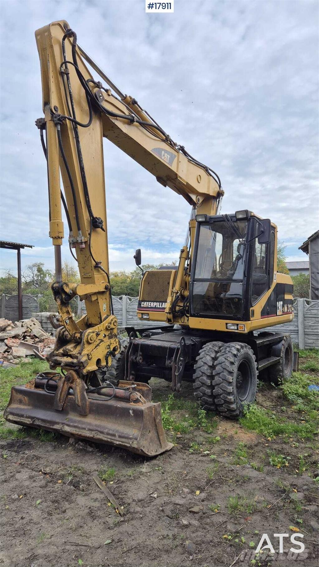 CAT M312 Pyöräkaivukoneet