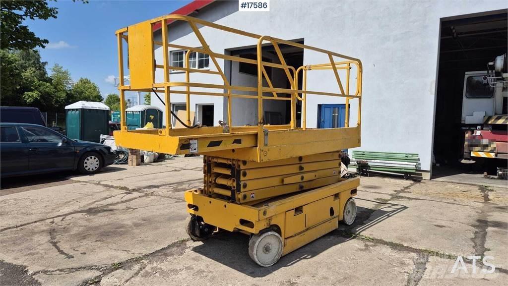 Haulotte Compact 12 Saksilavat