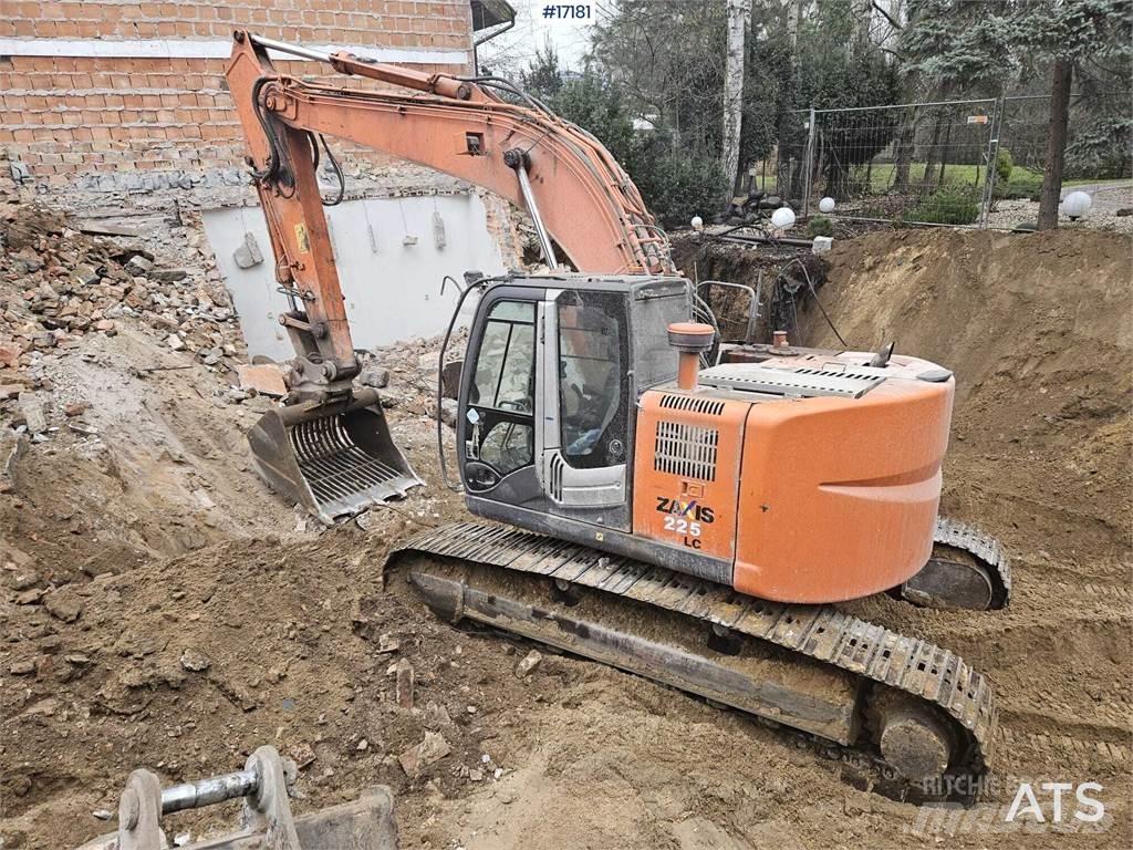 Hitachi ZX225 LC Telakaivukoneet