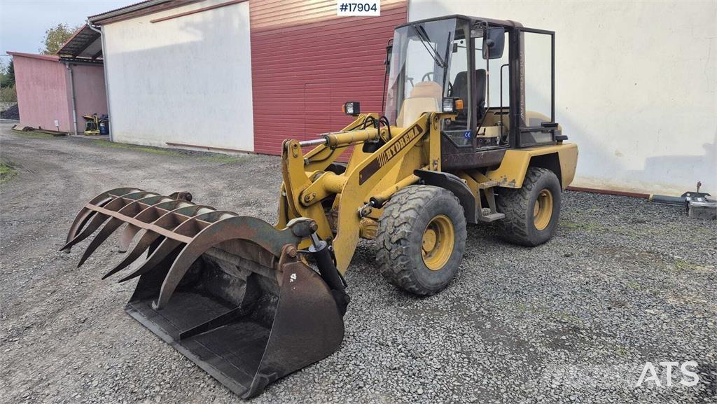 Hydrema WL 480 Pyöräkuormaajat