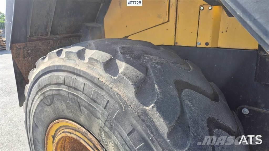 Komatsu WA380-5H Pyöräkuormaajat