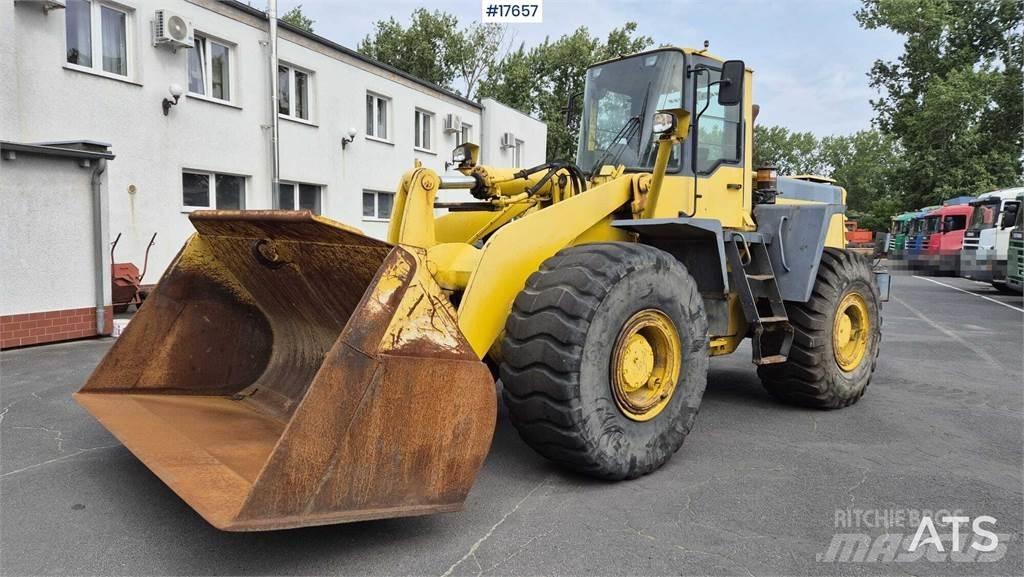 Komatsu WA420-3H Pyöräkuormaajat