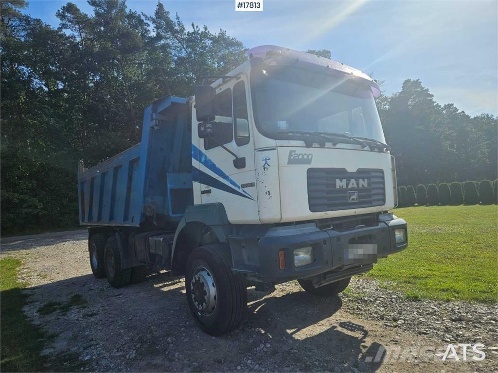 MAN 33.364 Sora- ja kippiautot