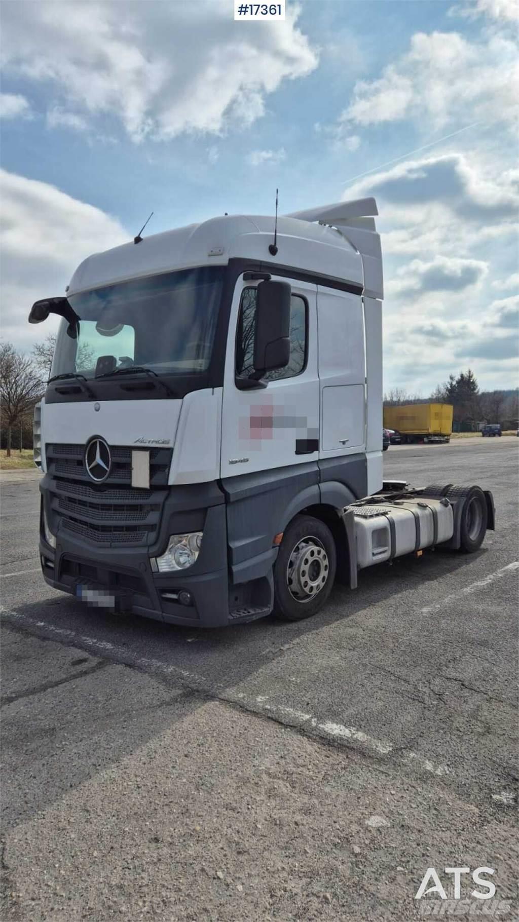 Mercedes-Benz Actros Vetopöytäautot