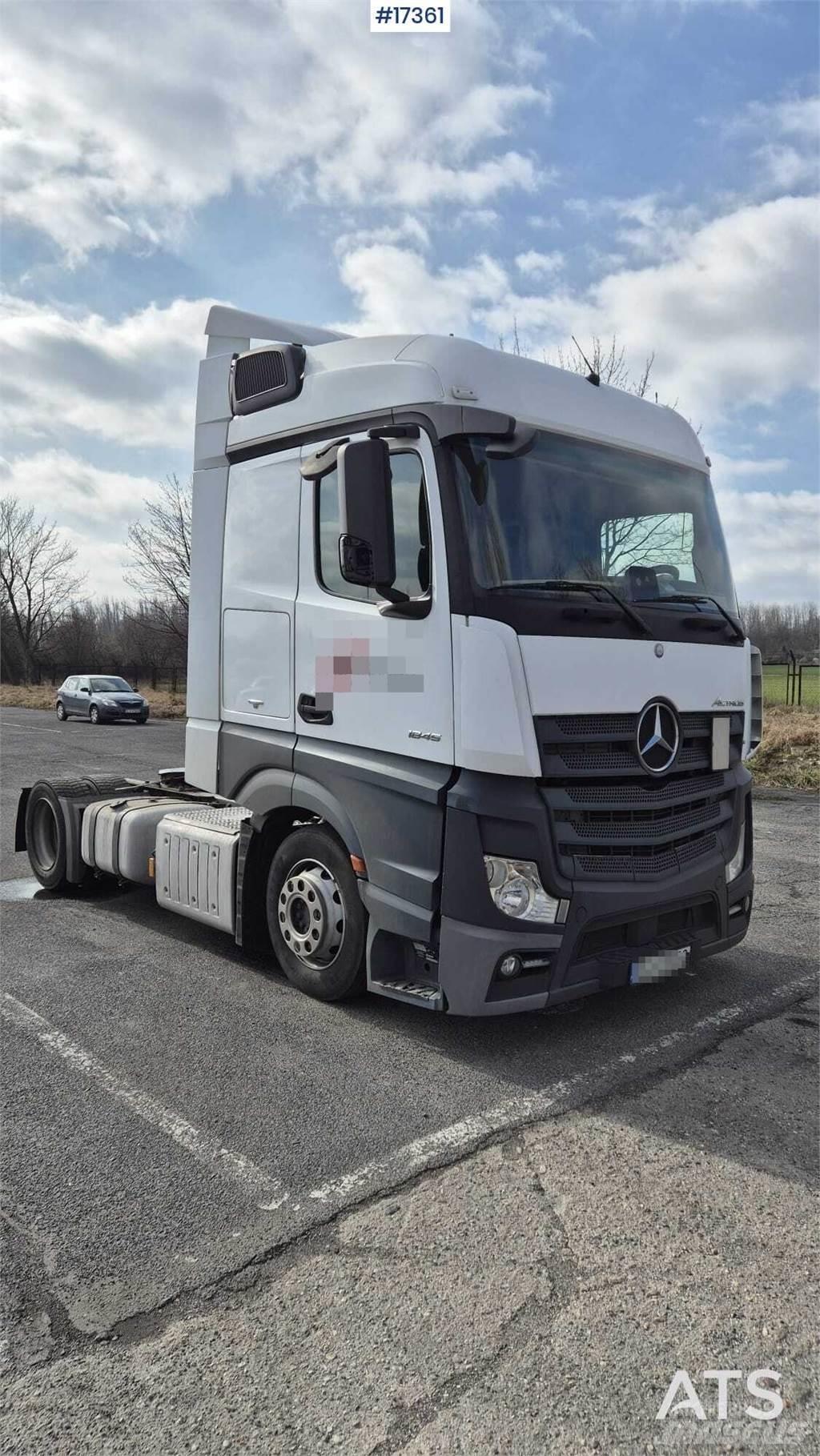 Mercedes-Benz Actros Vetopöytäautot