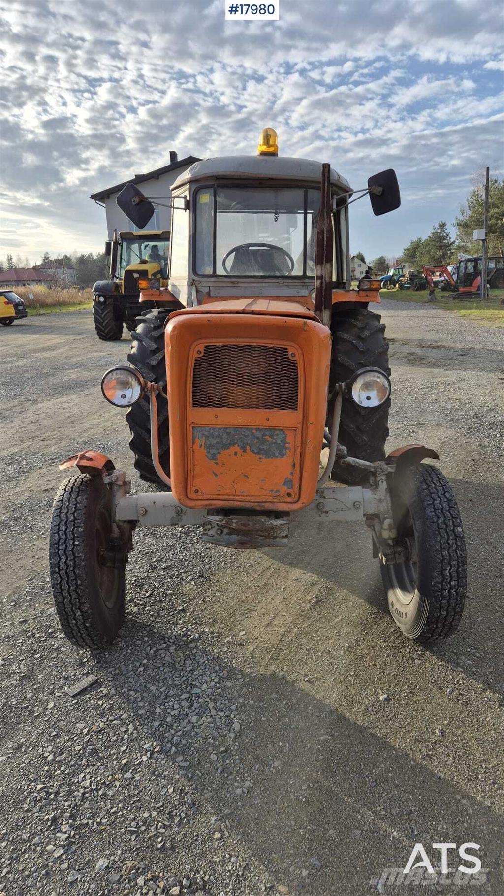 Ursus C 360 Traktorit