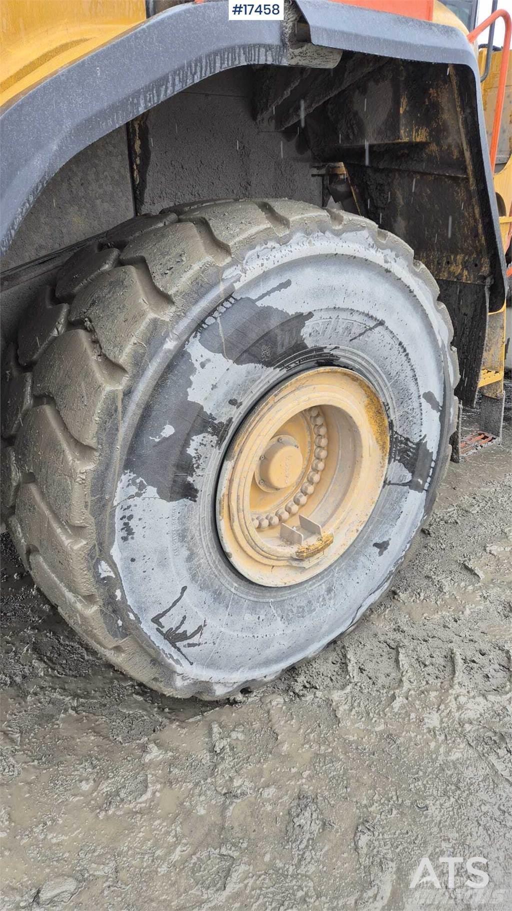 Volvo L220H Pyöräkuormaajat