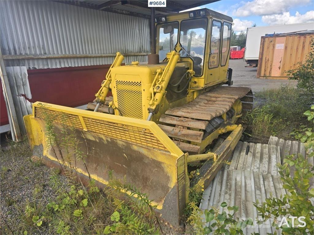 CAT D4D LGP Telaketjupuskutraktorit