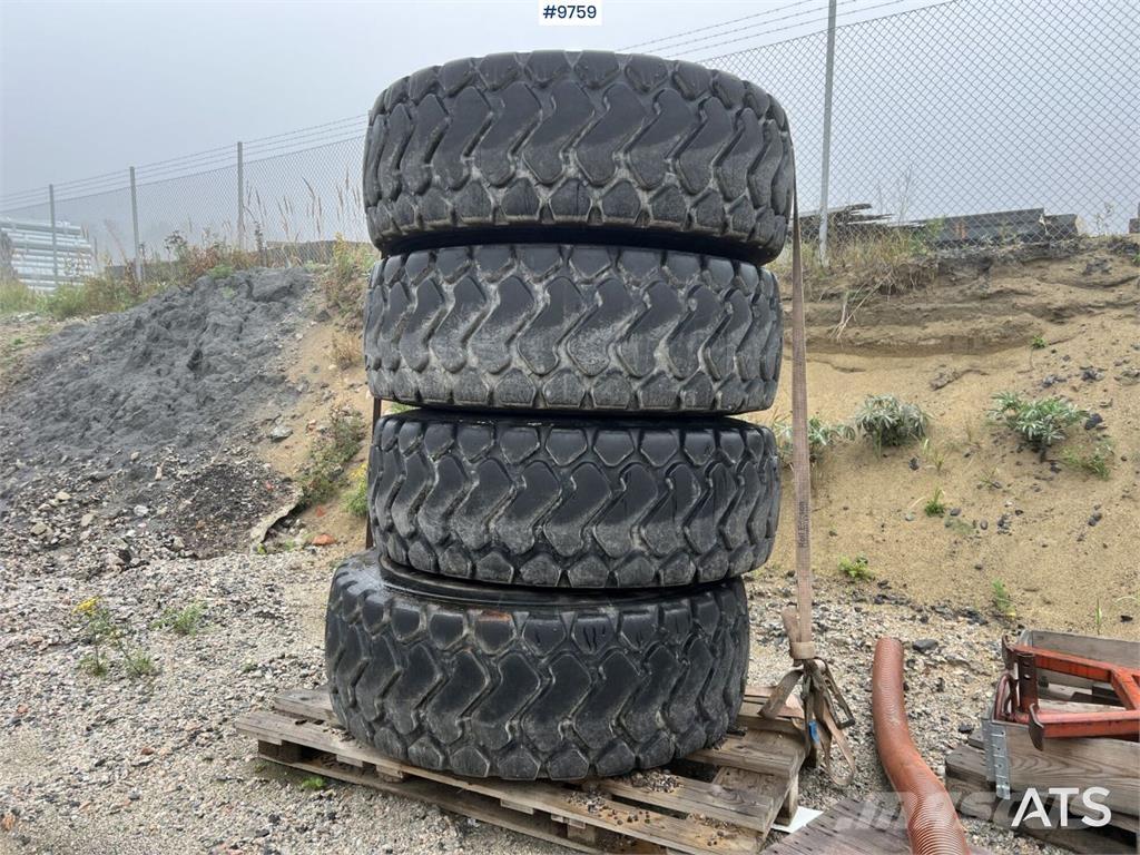  Däck med fälg 20,5R25 Muut