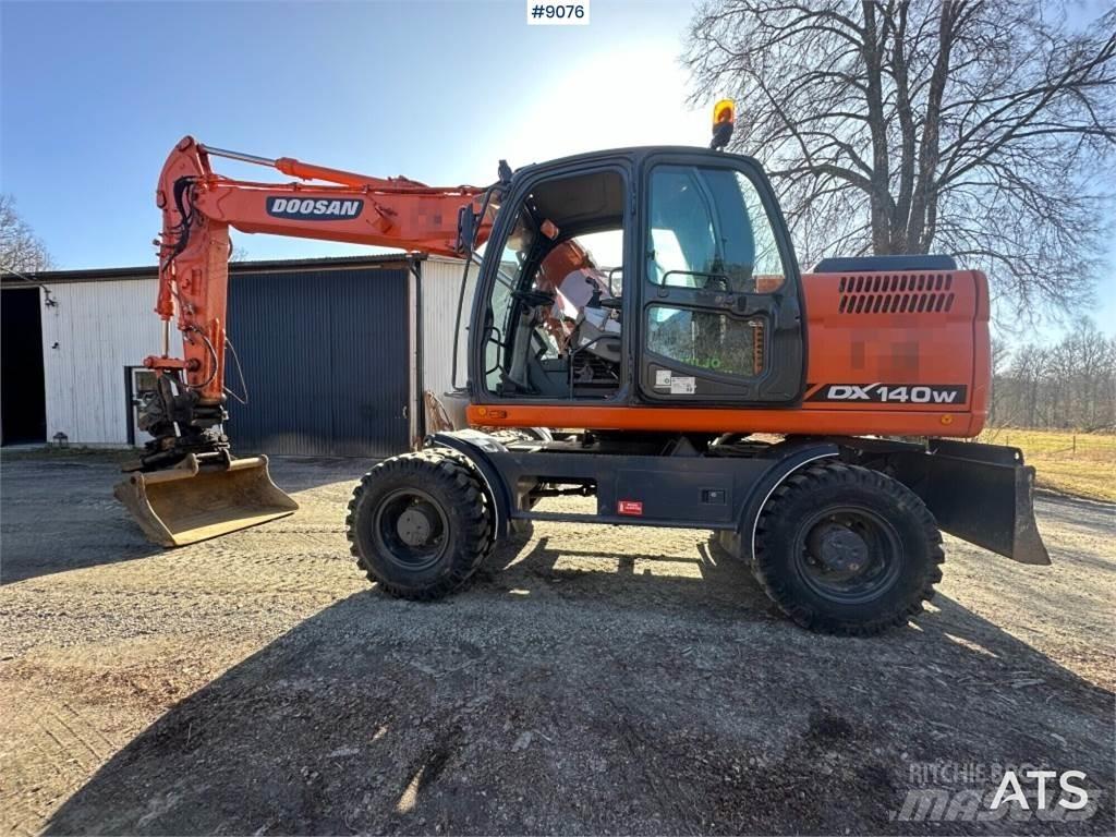 Doosan DX140W Pyöräkaivukoneet