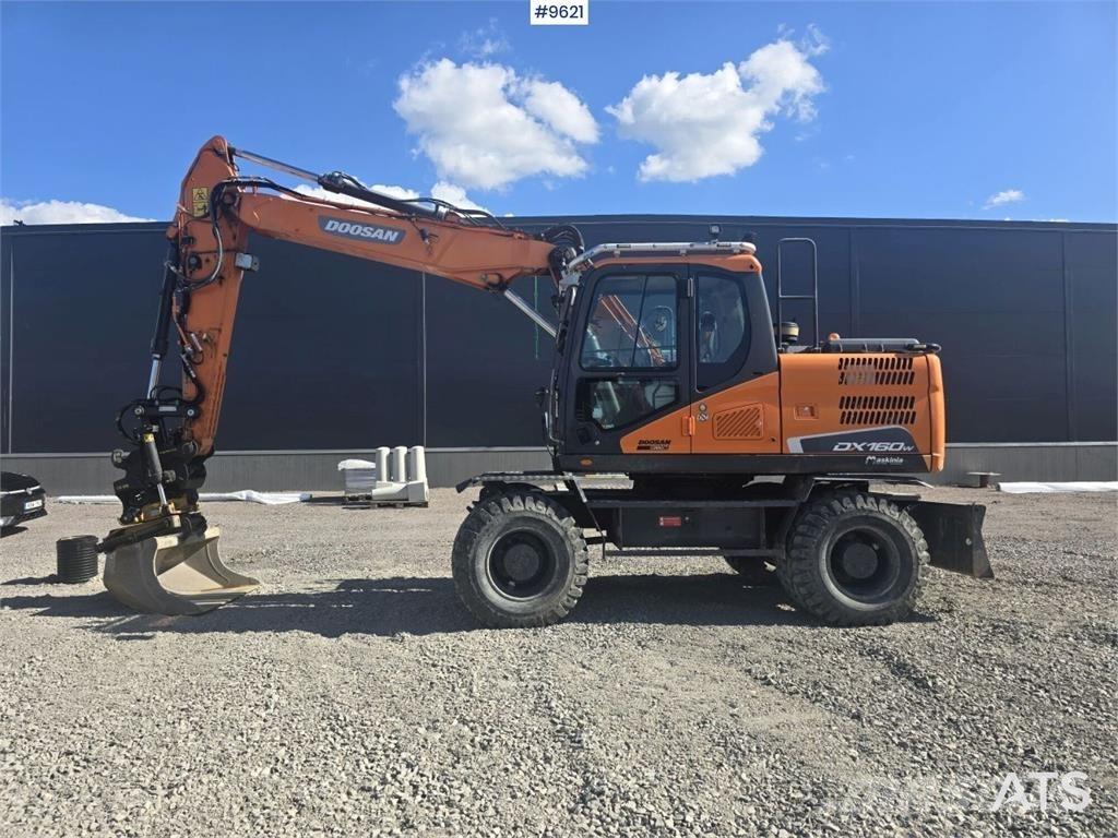 Doosan DX160W-5 Pyöräkaivukoneet