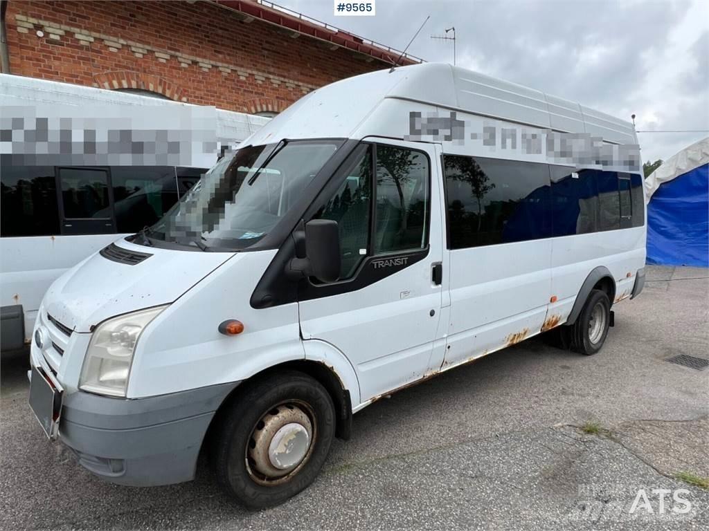 Ford Transit Minibussit