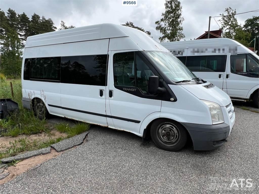 Ford Transit Minibussit