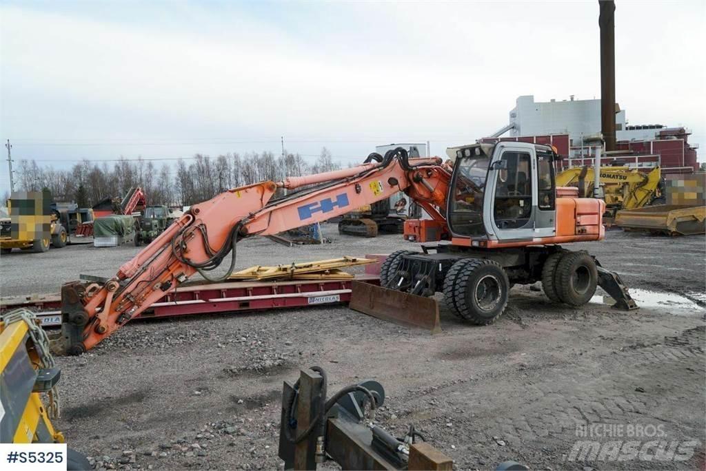 Hitachi EX165W Pyöräkaivukoneet