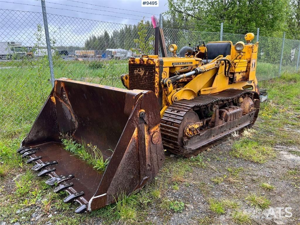 International L125 Telaketjupuskutraktorit