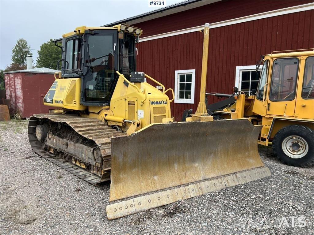Komatsu D51PX-22 Telaketjupuskutraktorit