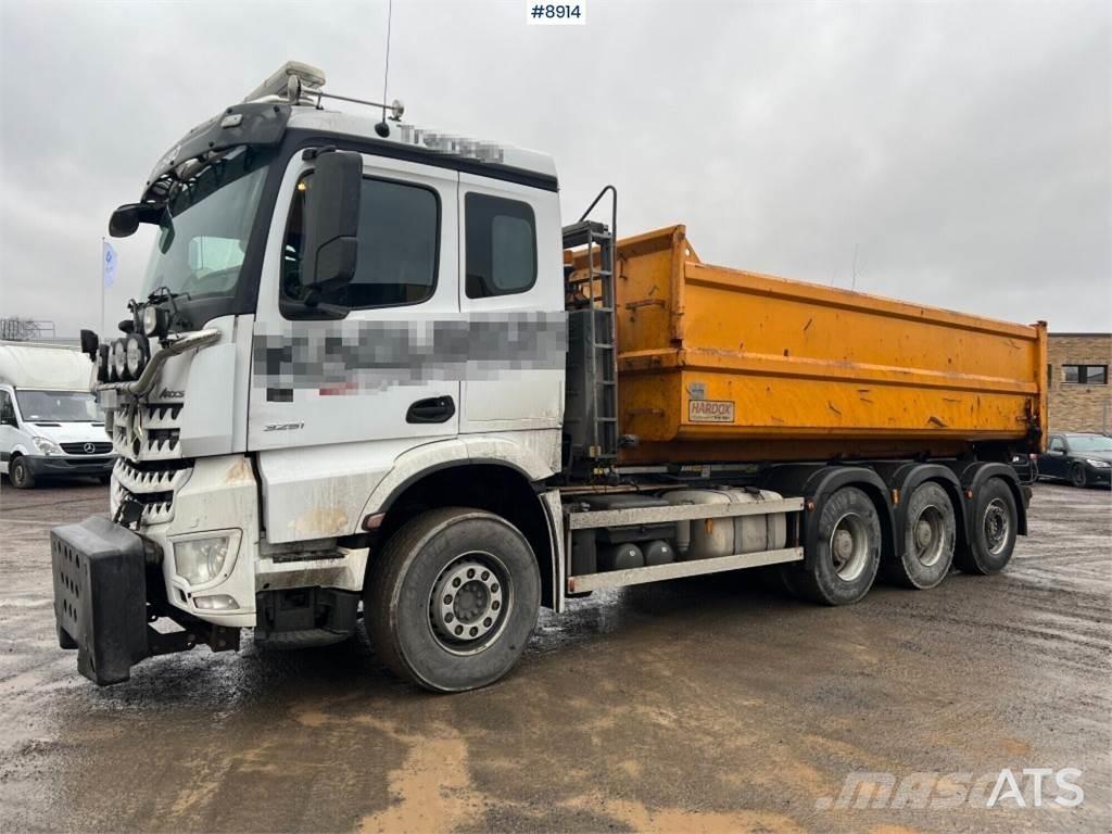 Mercedes-Benz Arocs Koukkulava kuorma-autot