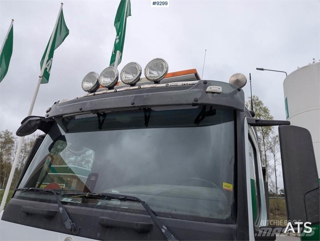 Mercedes-Benz Arocs Vetopöytäautot