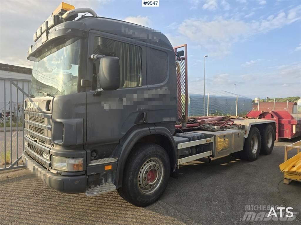 Scania P124 Koukkulava kuorma-autot