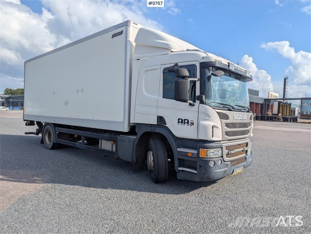Scania P320 Umpikorikuorma-autot