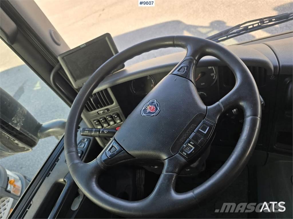 Scania P320 Skåpbil Umpikorikuorma-autot