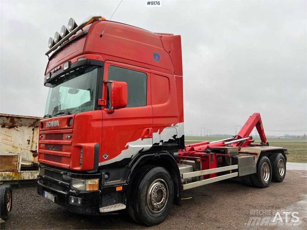 Scania R144GB6X4NA530 Koukkulava kuorma-autot