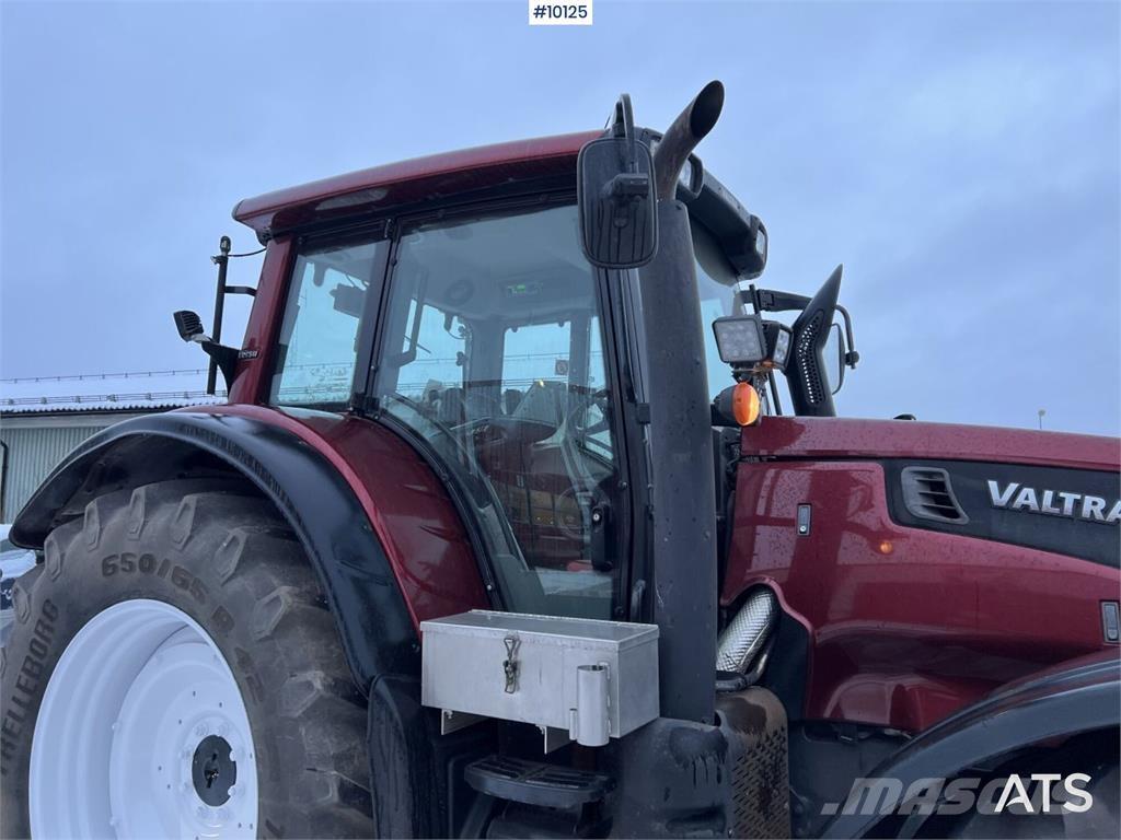 Valtra T213 Traktorit