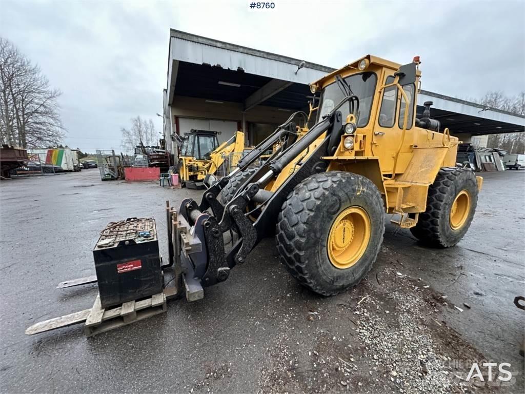 Volvo BM 4400 Pyöräpuskutraktori