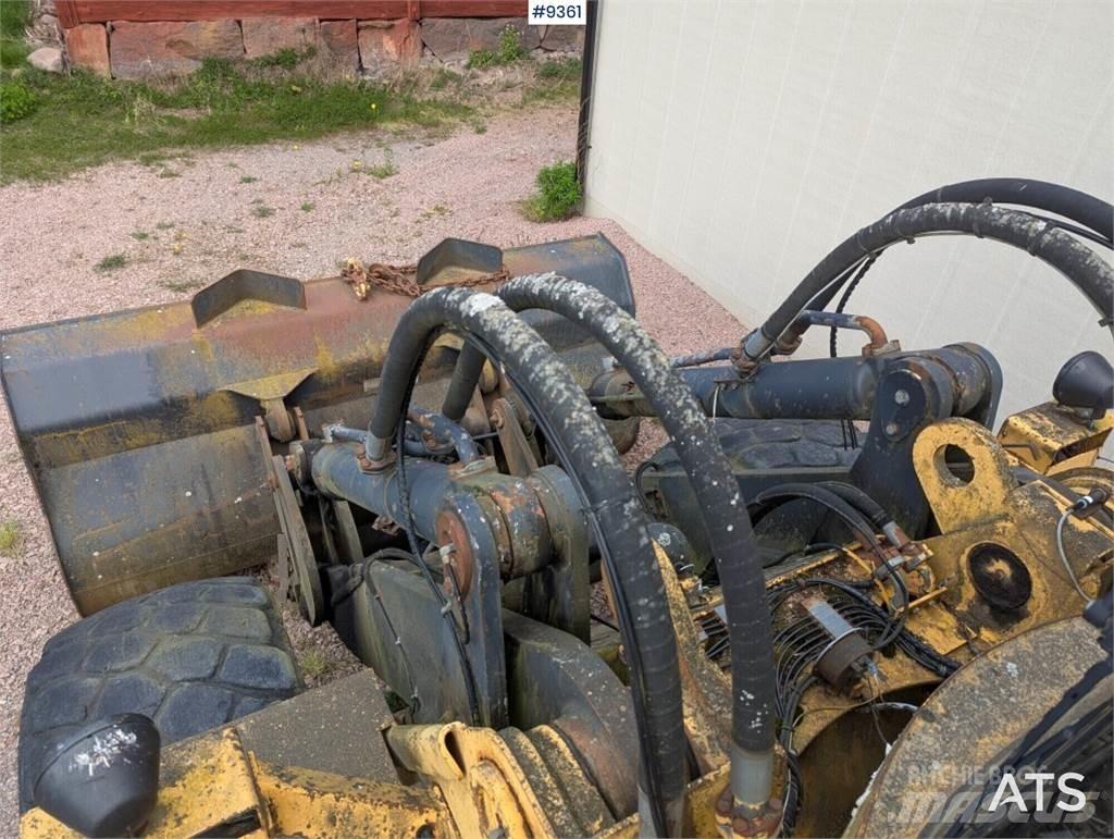 Volvo BM 4600B  Pyöräpuskutraktori