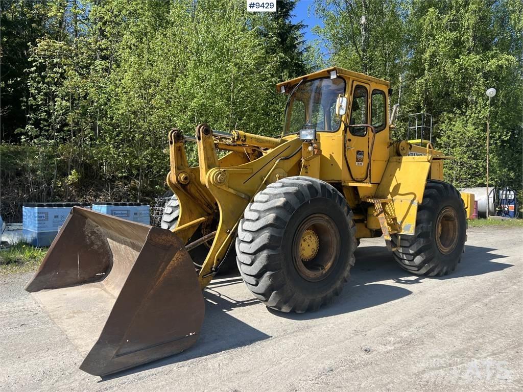 Volvo BM LM1240 Pyöräpuskutraktori