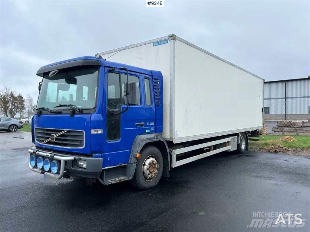 Volvo FL6 4X2 Umpikorikuorma-autot