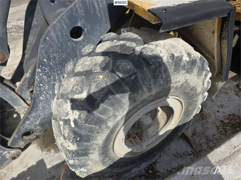 Volvo L120 Pyöräpuskutraktori