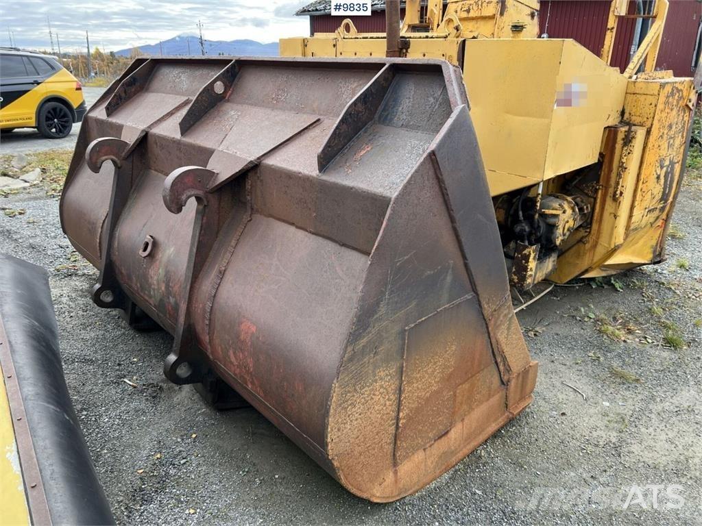 Volvo L180C Pyöräkuormaajat