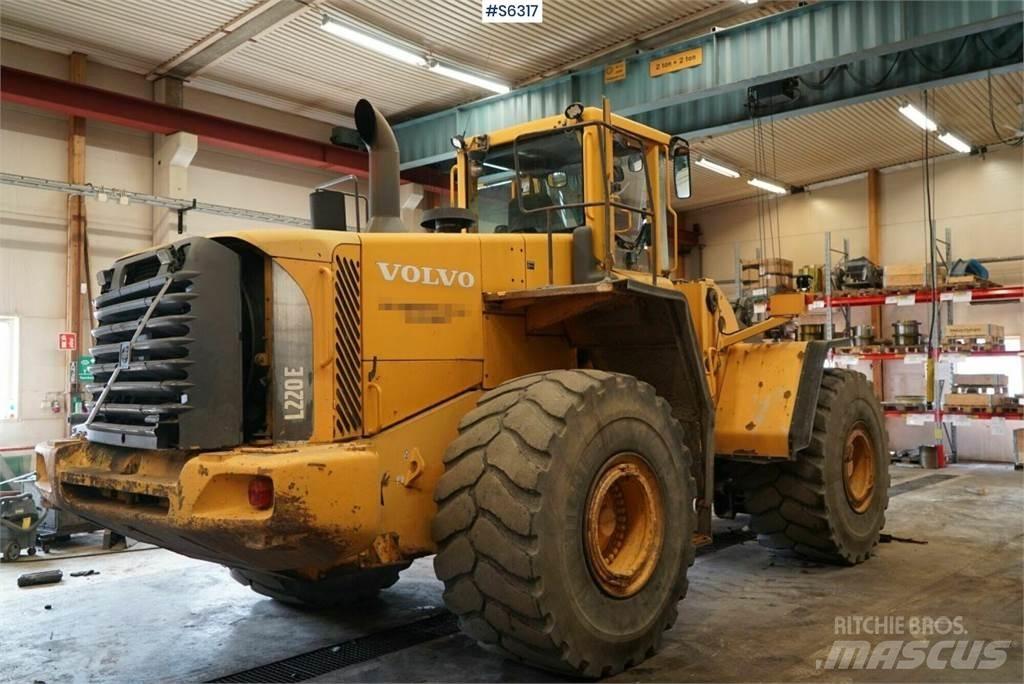 Volvo L220E Pyöräkuormaajat