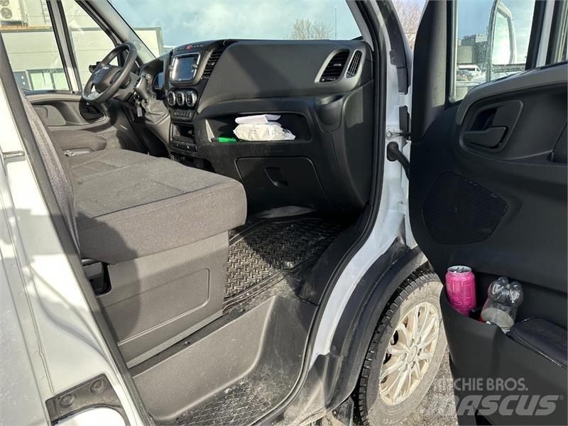Iveco Daily Henkilöautot