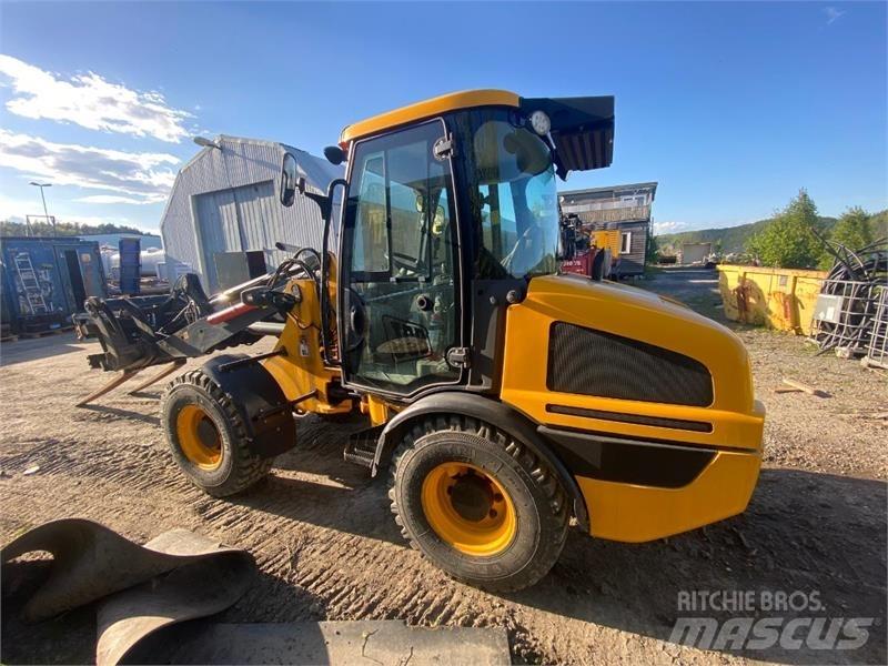 JCB 407 Pyöräkuormaajat